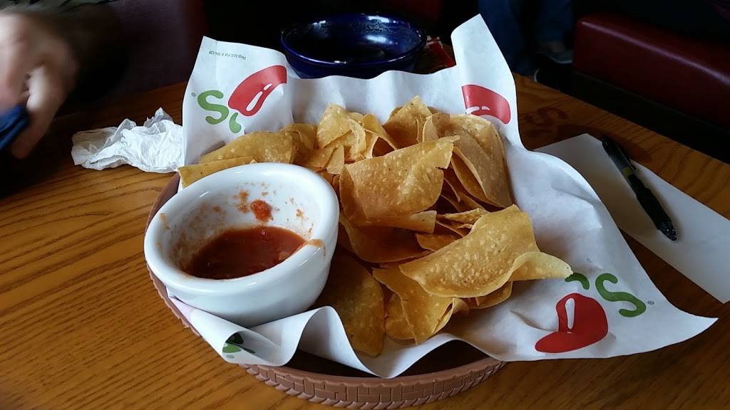 Chilis Grill & Bar | restaurant | 600 Village Green Dr, Gallatin, TN 37066, USA | 6152308267 OR +1 615-230-8267