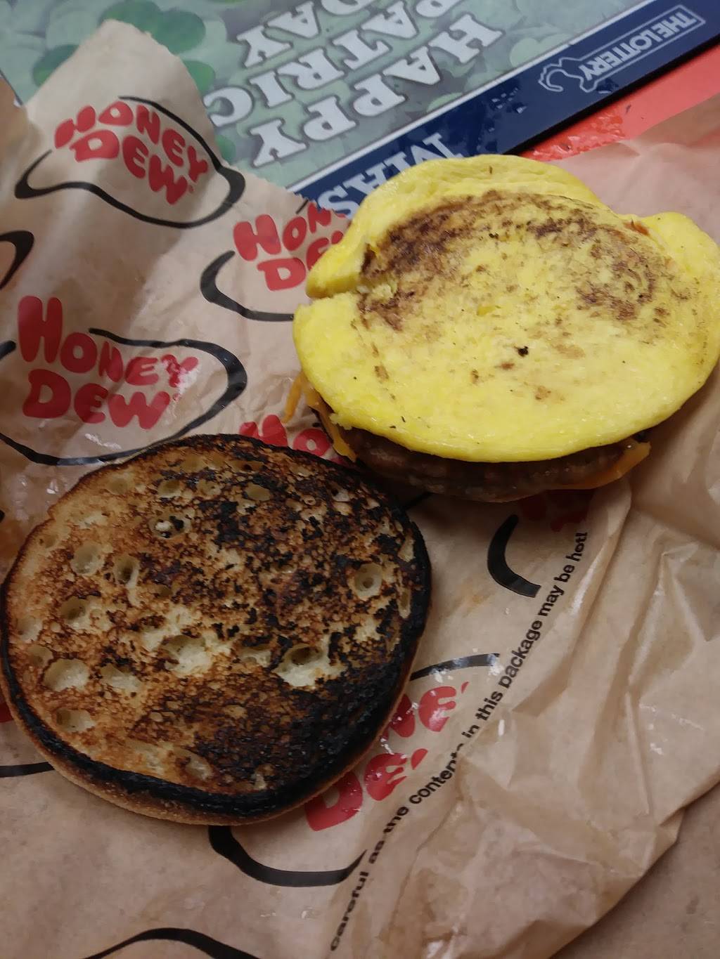 Honey Dew Donuts | bakery | 290 Pulaski Blvd, Bellingham, MA 02019, USA | 5088834580 OR +1 508-883-4580