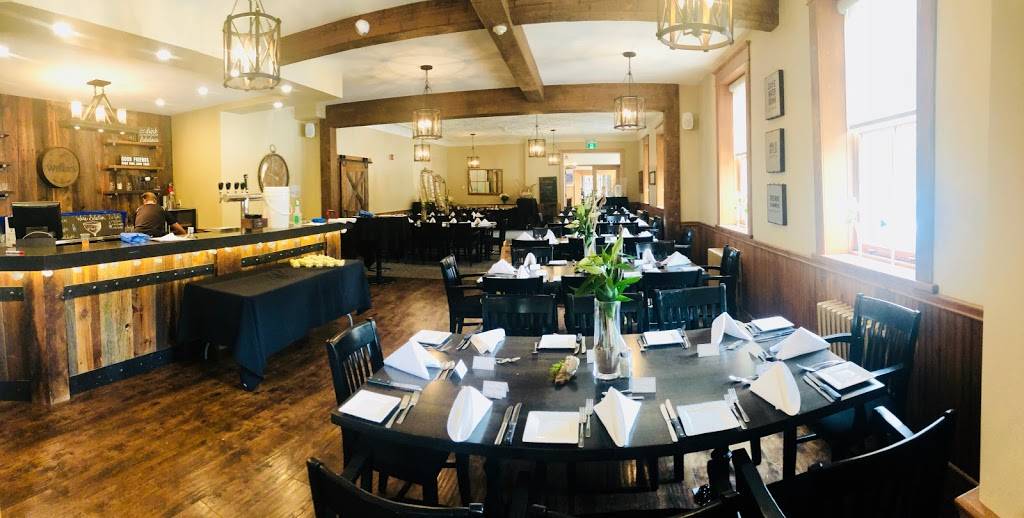 The Walker House | restaurant | 146 High St, Southampton, ON N0H 2L0, Canada | 5197972772 OR +1 519-797-2772