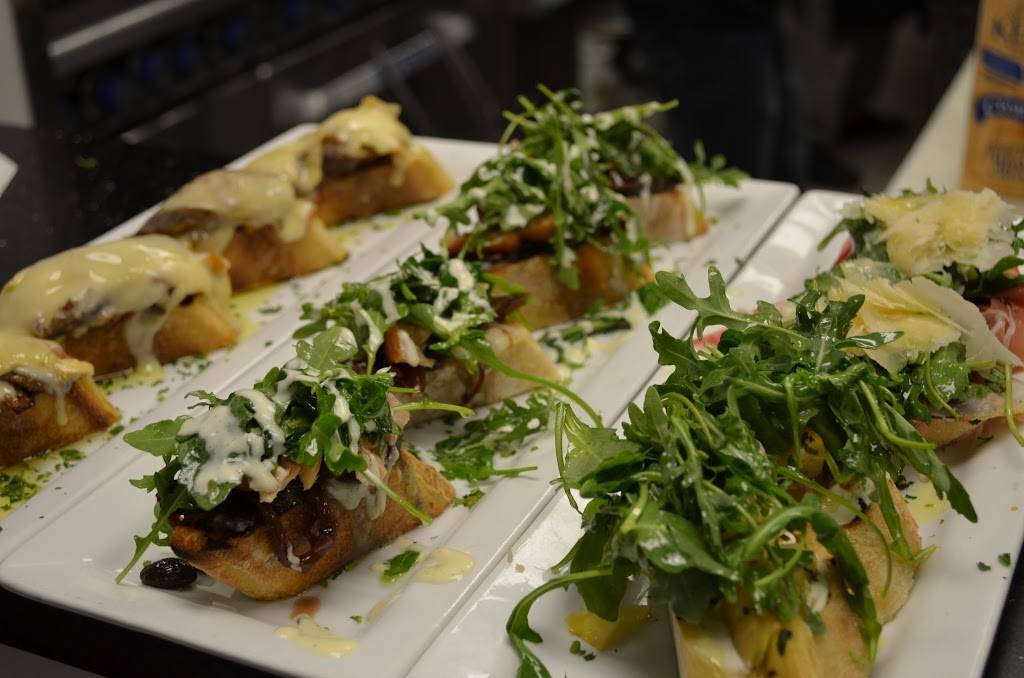 Cotto A Legna | restaurant | 500 S 3rd St #147, Geneva, IL 60134, USA | 3312480263 OR +1 331-248-0263