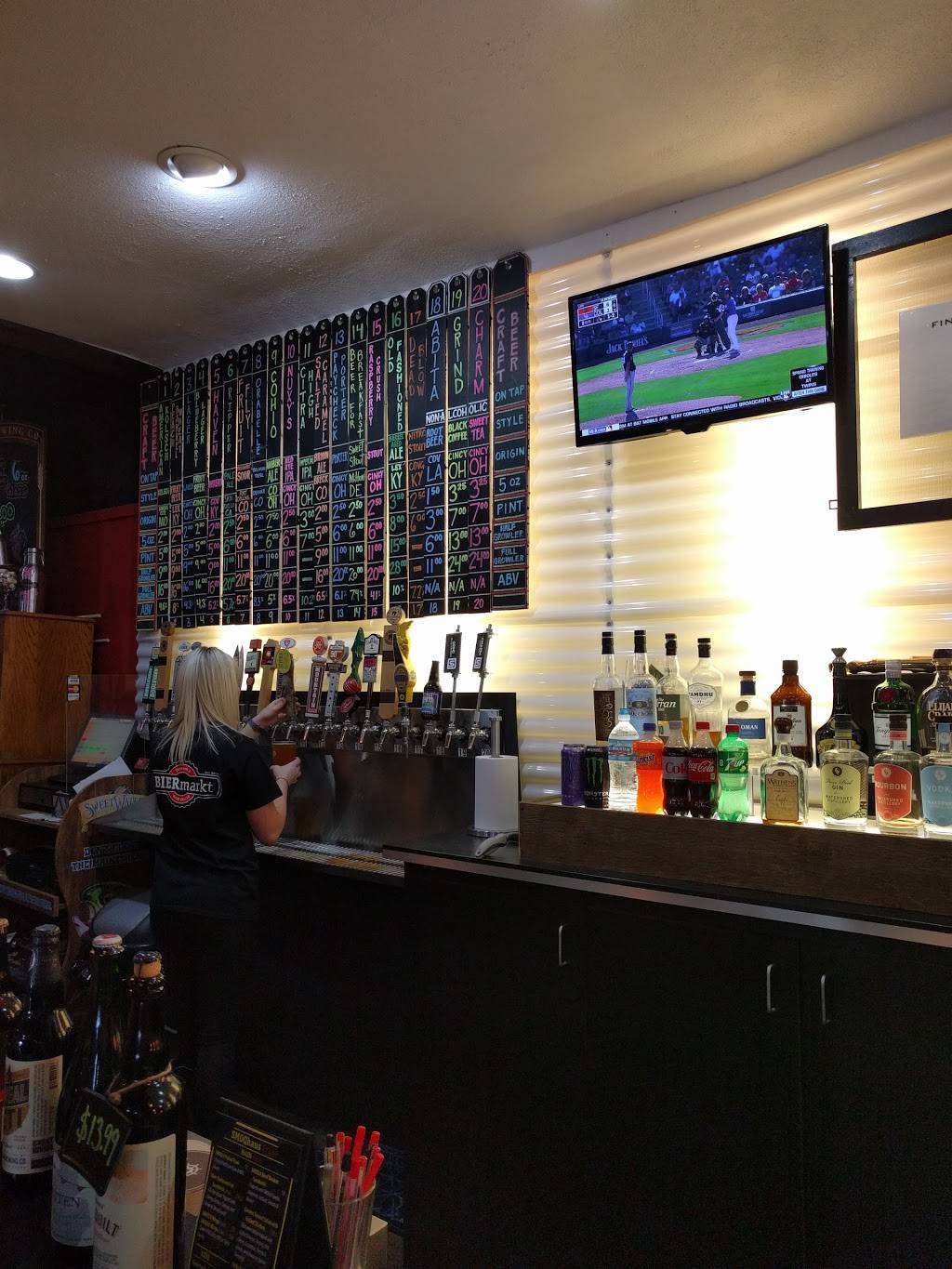 BIERmarkt | restaurant | 420 Three Rivers Pkwy, North Bend, OH 45052, USA | 5139412437 OR +1 513-941-2437