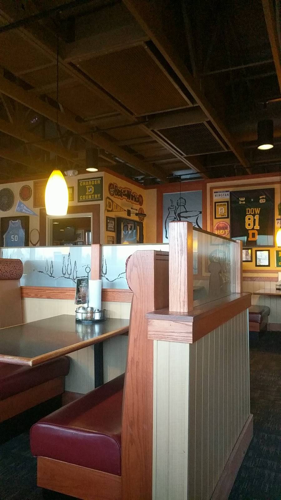 Pizza Hut | meal takeaway | 1516 N Saginaw Rd, Midland, MI 48640, USA | 9898399935 OR +1 989-839-9935