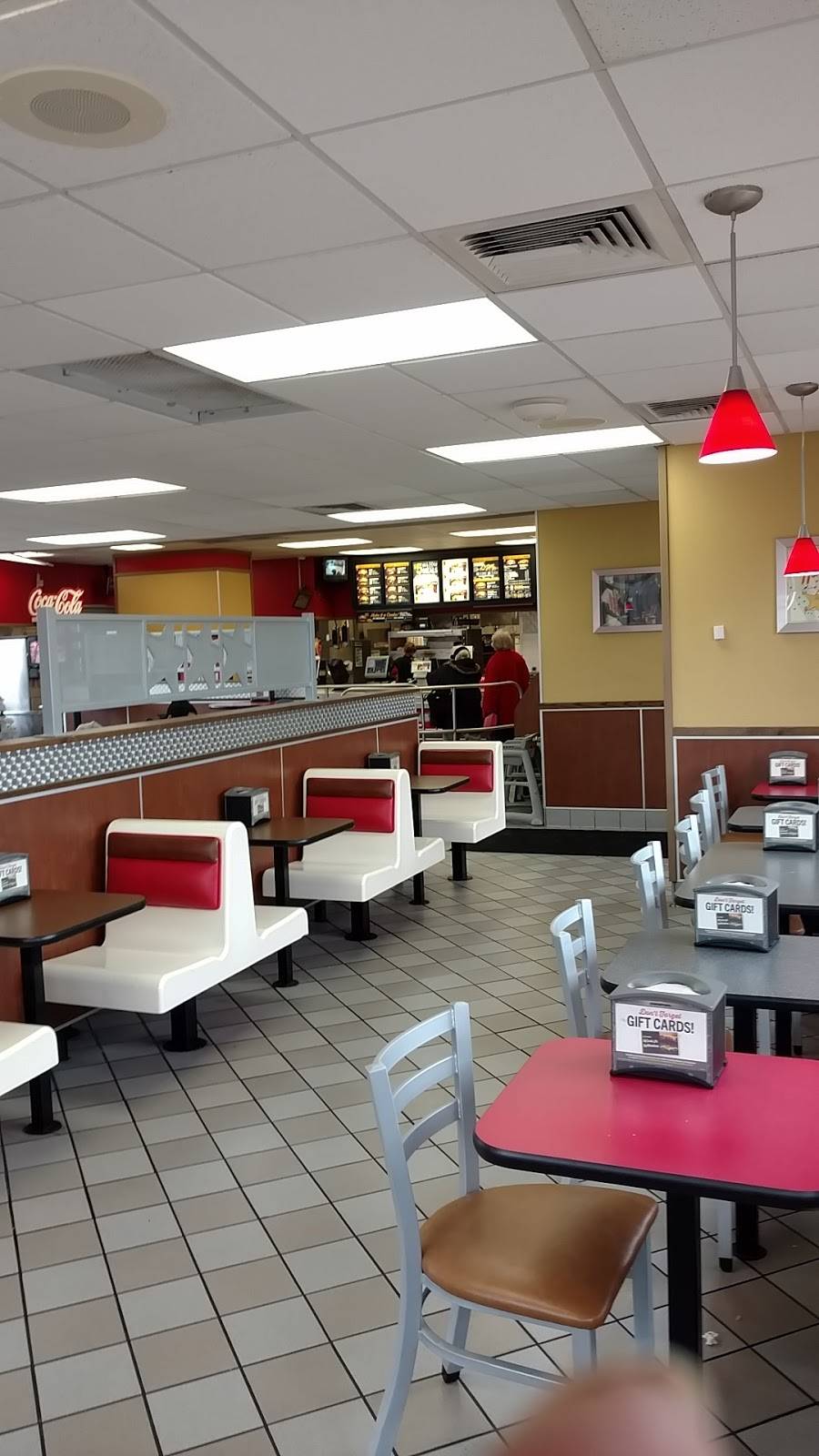 Hardees | restaurant | 5160 E Southport Rd, Indianapolis, IN 46237, USA | 3177843216 OR +1 317-784-3216