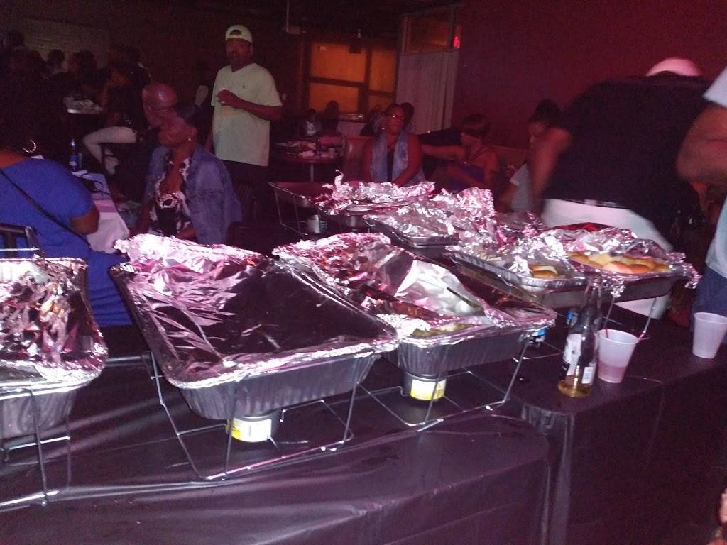 Reminisce Sports Cafe | cafe | 8200 Hamilton Ave, Cincinnati, OH 45231, USA | 5134946366 OR +1 513-494-6366