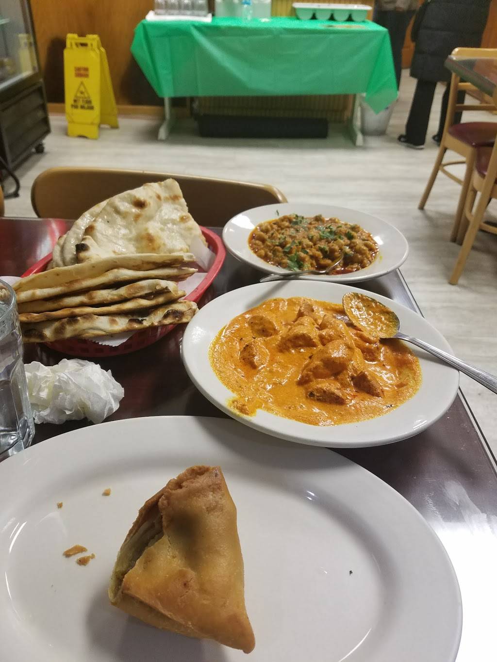 Tandoori Restaurant | restaurant | 9344 Ballard Rd, Des Plaines, IL 60016, USA | 8478246550 OR +1 847-824-6550