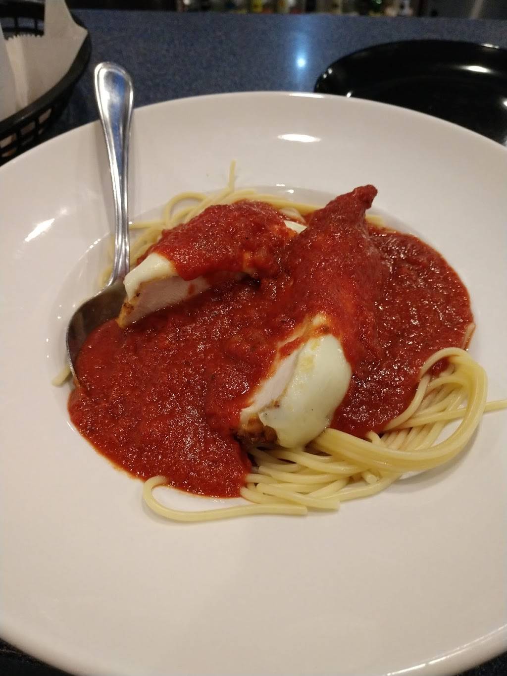 Mama Mia | restaurant | N112W16298 Mequon Rd Germantown Wi 53022, N112 W16298 Mequon Rd, Germantown, WI 53022, USA | 2622422340 OR +1 262-242-2340