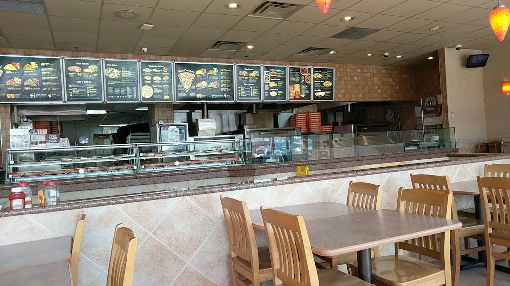 Pizza Pizza | meal delivery | 181 Toronto Rd, Port Hope, ON L1A 3V5, Canada | 9058851111 OR +1 905-885-1111