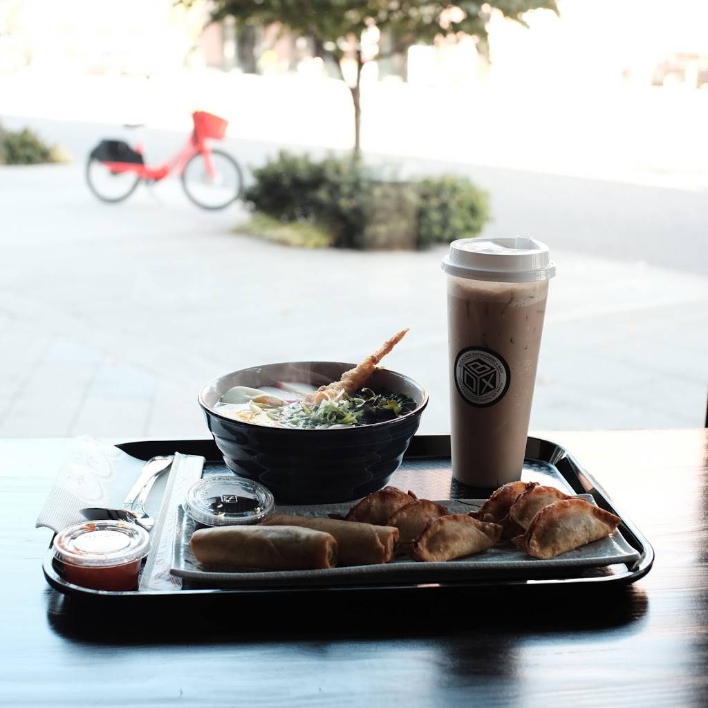 Bistro Box Restaurant & Bar | restaurant | 1521 1st Ave S #101, Seattle, WA 98134, USA | 2069223538 OR +1 206-922-3538