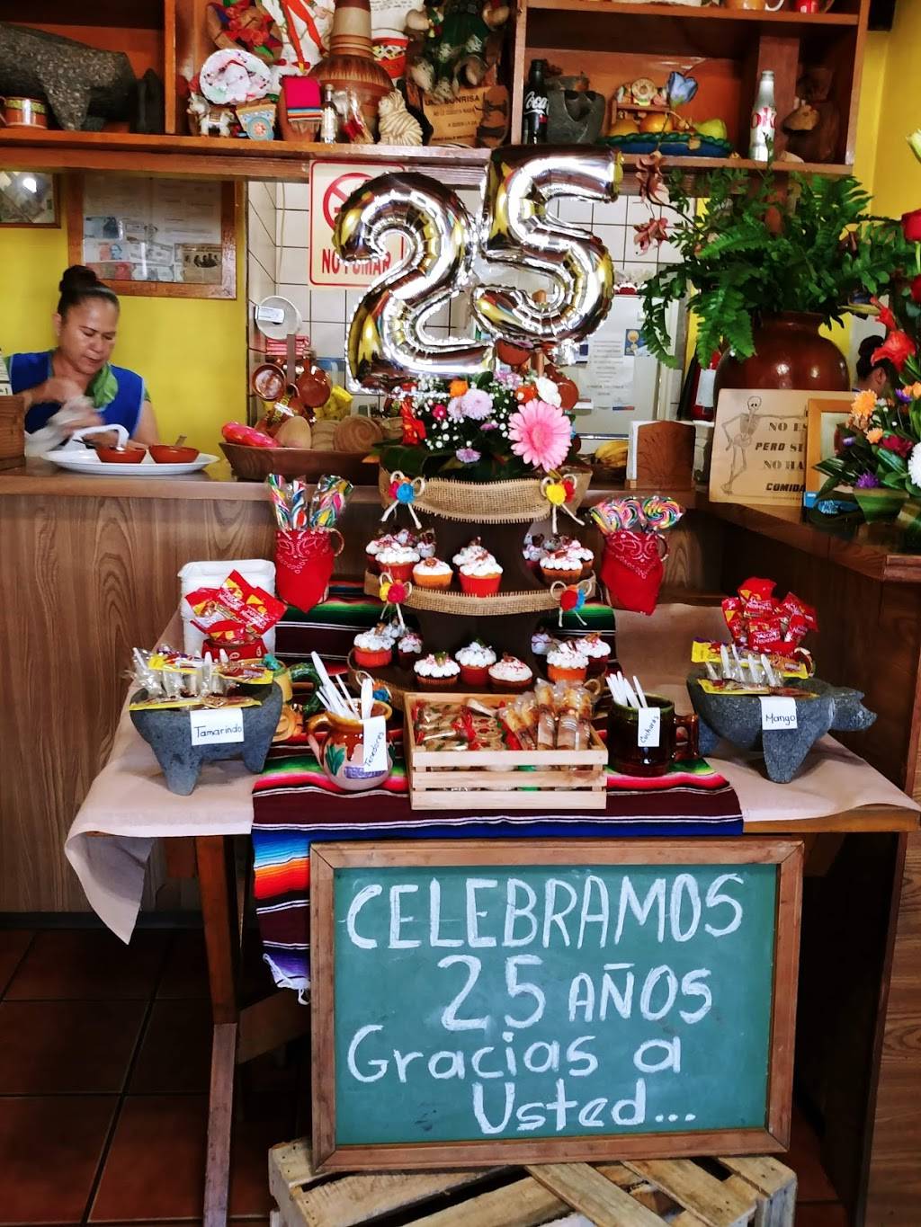 Antojitos Méxicanos Naty | restaurant | Rosarito Centro, Calle de la Palma 403, 17 de Agosto, 22700 Rosarito, B.C., Mexico | 016616122154 OR +52 661 612 2154