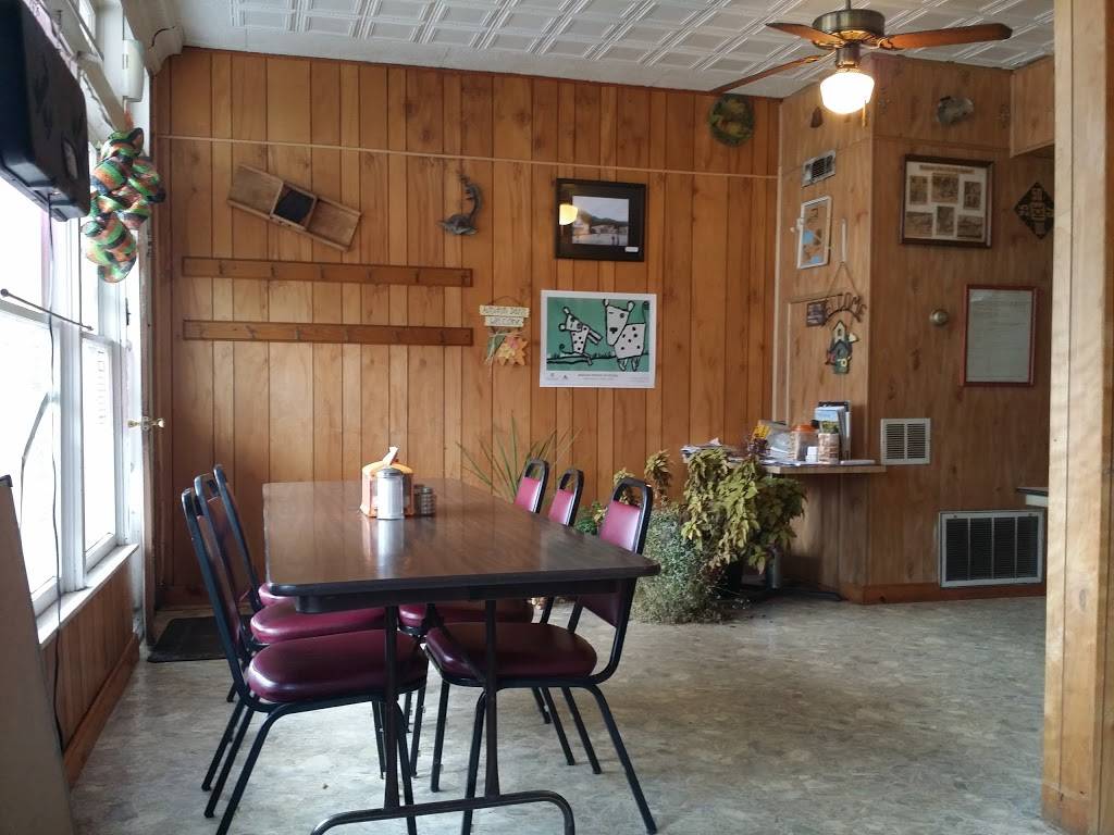 Waldrons Valley Cafe B & B | cafe | 127 Madison 2645, Kingston, AR 72742, USA | 4796652277 OR +1 479-665-2277