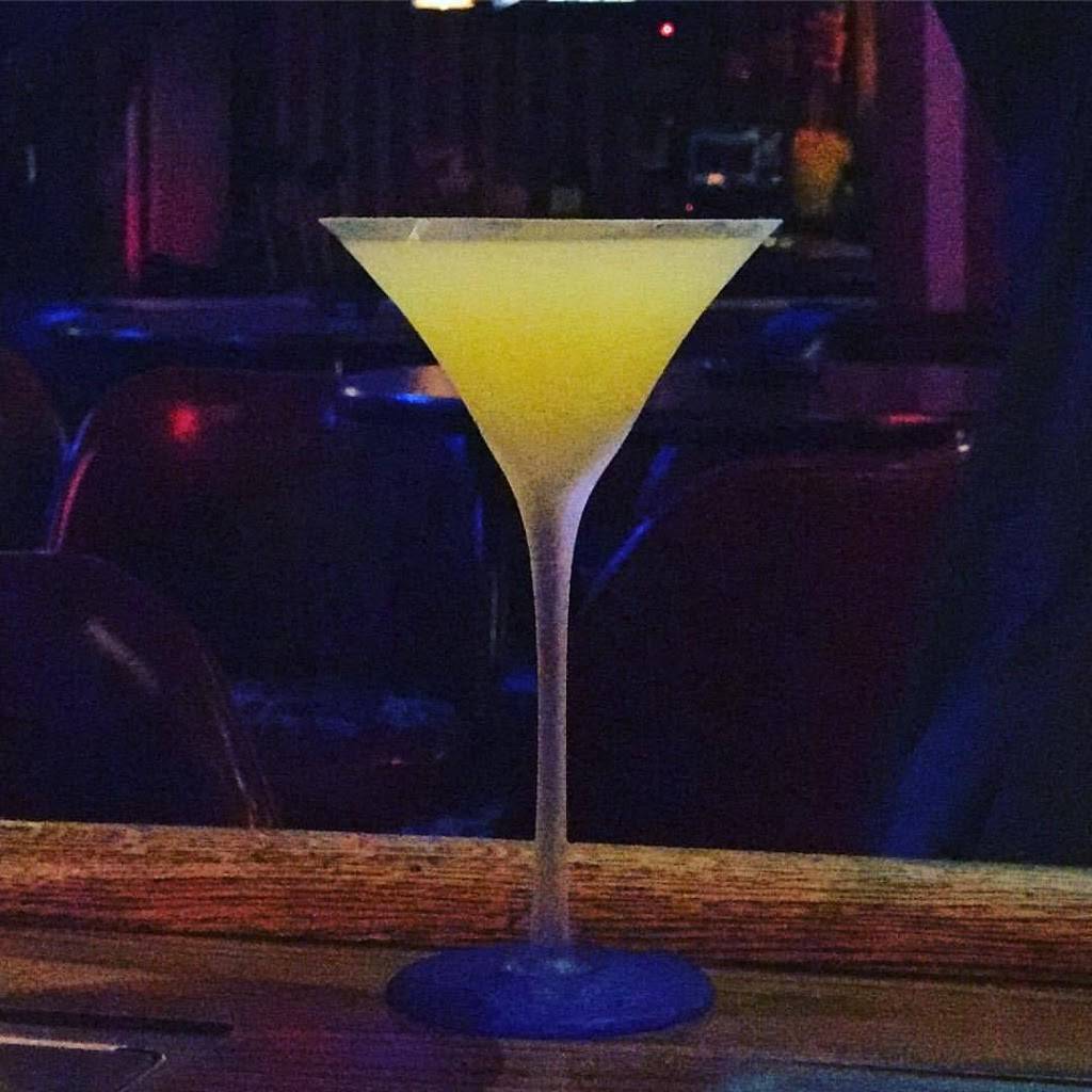 4TH Street Bar Reno | restaurant | 1114 E 4th St, Reno, NV 89512, USA | 7753247827 OR +1 775-324-7827