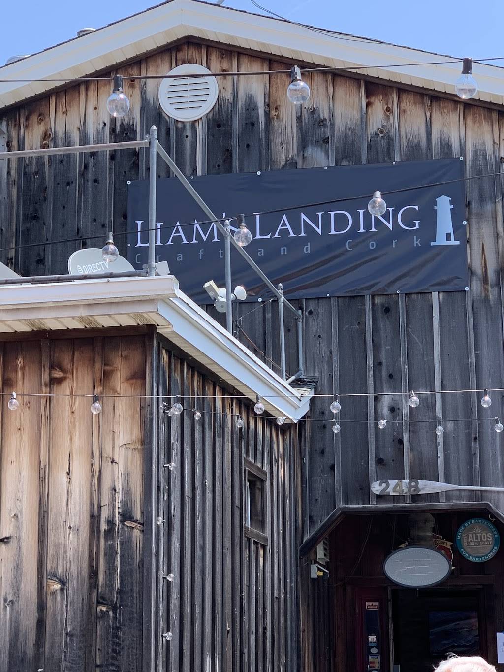 Liams Landing | restaurant | 248 S Ketcham Ave, Amityville, NY 11701, USA | 6316912722 OR +1 631-691-2722