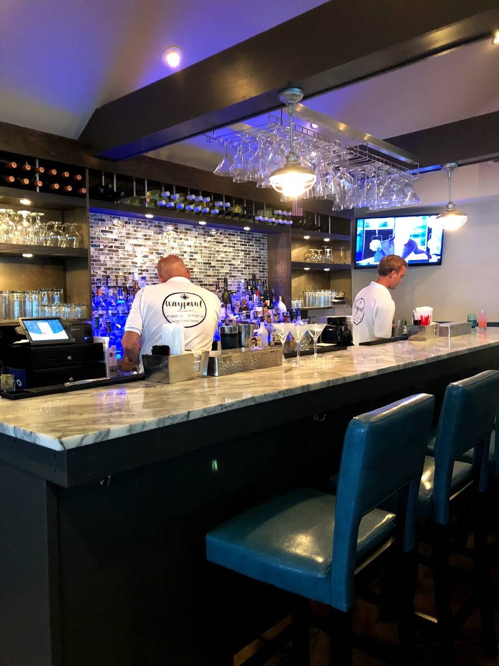 Waypoint Restaurant | restaurant | 400 Old Main Rd, Southold, NY 11971, USA | 6317656373 OR +1 631-765-6373