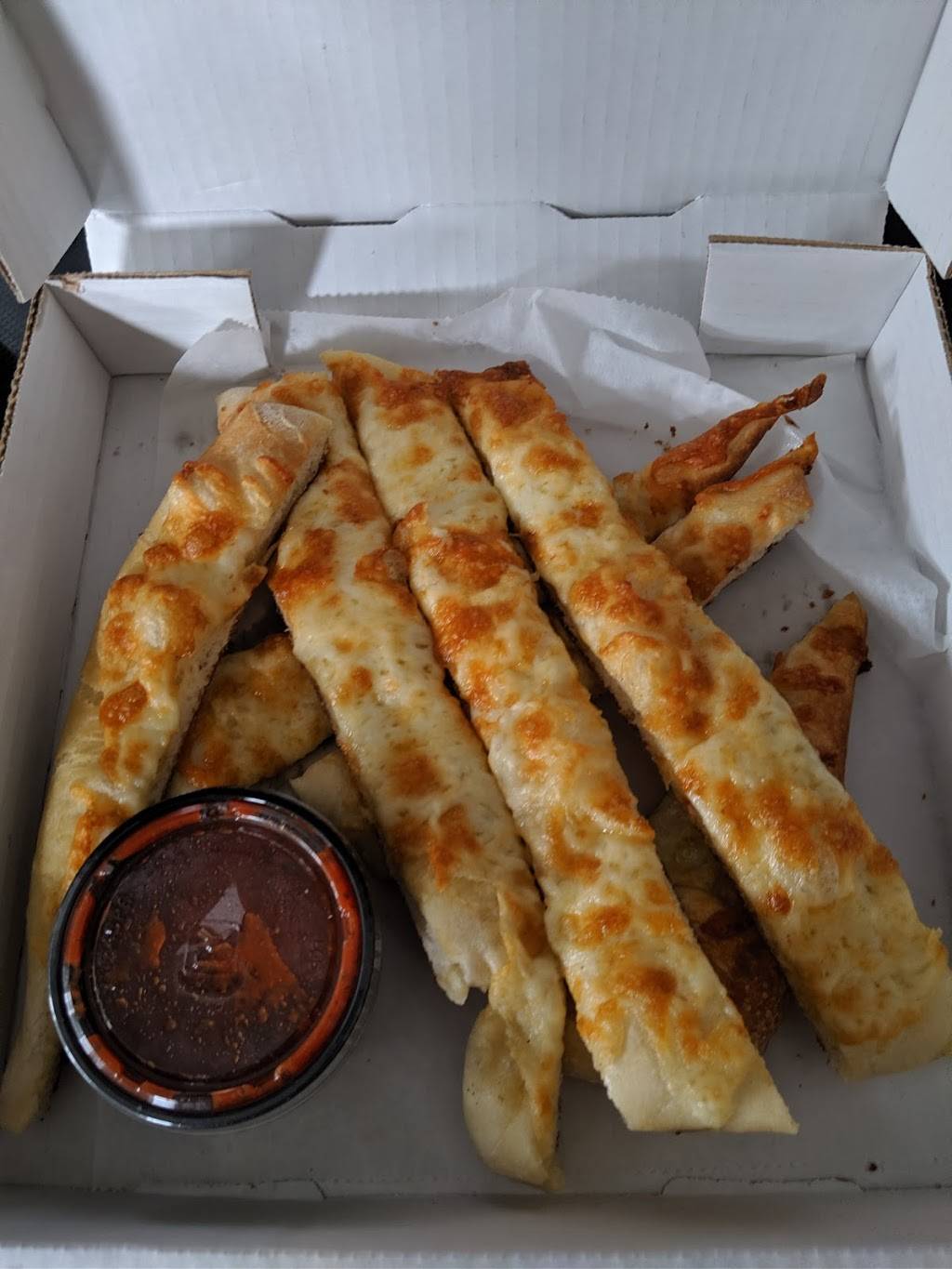 Aracri Pizzeria | restaurant | 1607 N High St, Columbus, OH 43201, USA | 6147547925 OR +1 614-754-7925