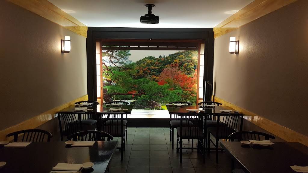 Umi Grill | restaurant | 2002 S 3rd St, Terre Haute, IN 47802, USA | 8122327874 OR +1 812-232-7874