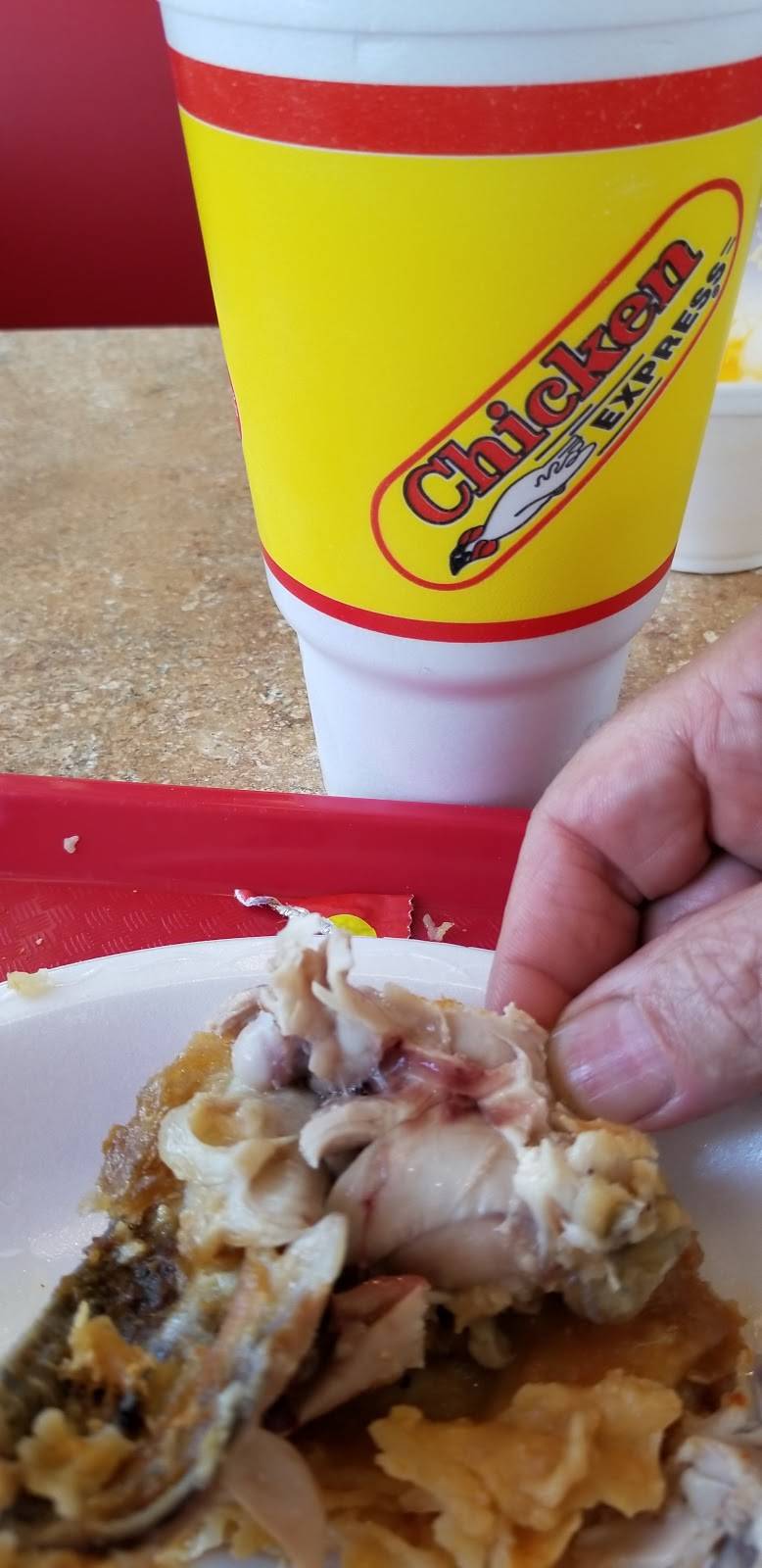 Chicken Express-BoatClub | restaurant | 7113 Boat Club Rd, Fort Worth, TX 76179, USA | 8172362522 OR +1 817-236-2522