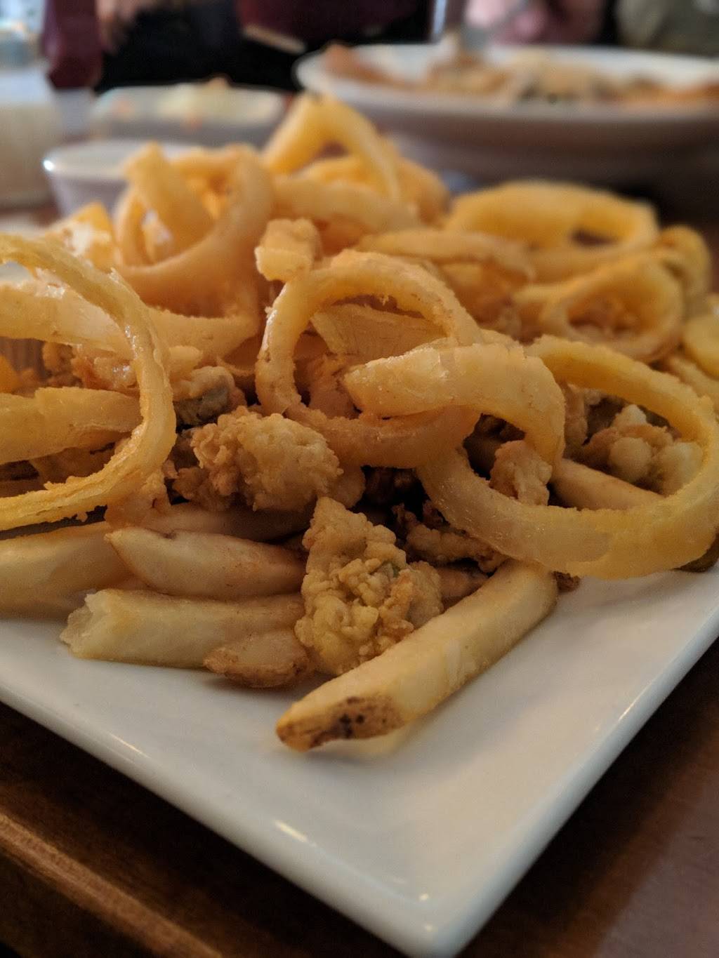 Garden City Pub | restaurant | 21 Enon St, Beverly, MA 01915, USA | 9789229018 OR +1 978-922-9018