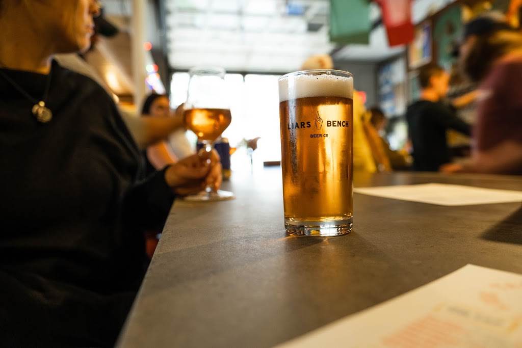 Liars Bench Beer Co | restaurant | 459 Islington St #4, Portsmouth, NH 03801, USA | 6032949156 OR +1 603-294-9156