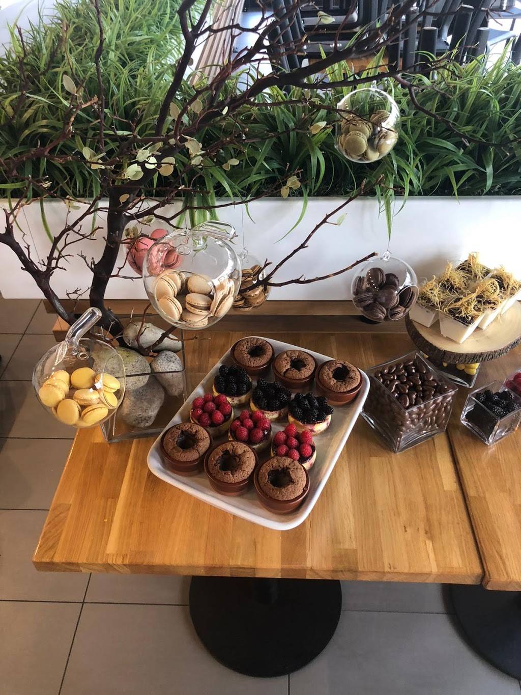 Simsim Outstanding Shawarma | restaurant | 11640 Carmel Mountain Rd Suite 124, San Diego, CA 92128, USA | 8586185948 OR +1 858-618-5948