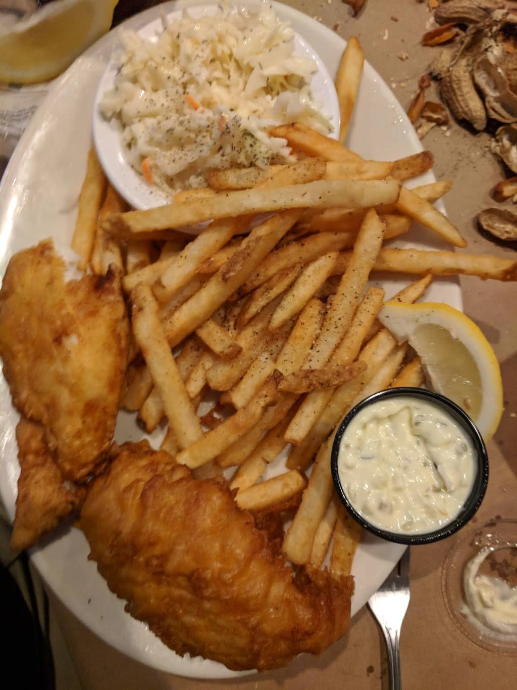 Oak Hill Tavern & BBQ | restaurant | 565 Tower Hill Rd, North Kingstown, RI 02852, USA | 4012943282 OR +1 401-294-3282