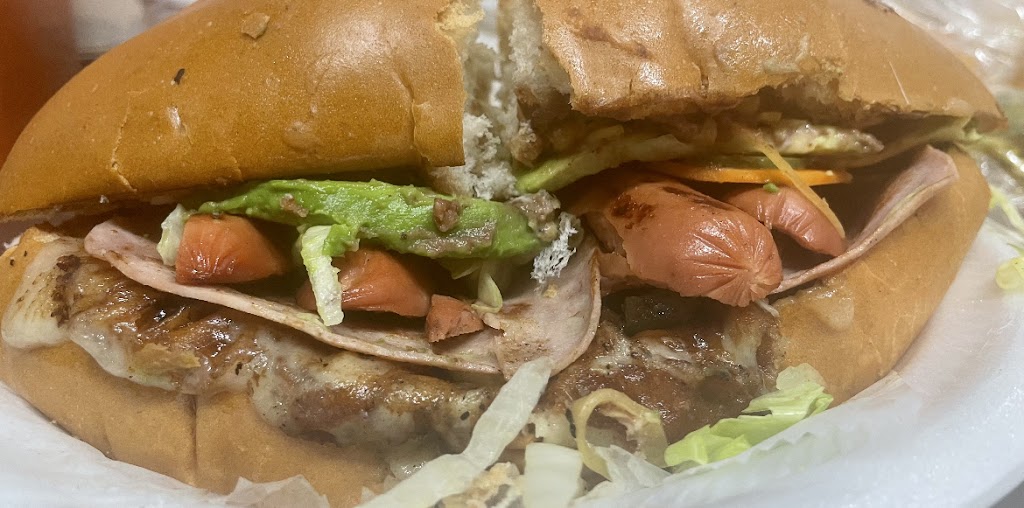 Pupuseria el buen sabor | restaurant | 14119 TX-249, Houston, TX 77086, USA | 8326305105 OR +1 832-630-5105