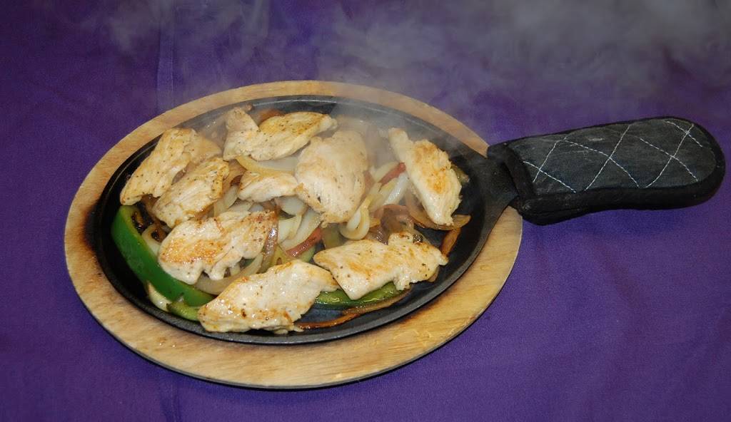 El Coyote Loco | restaurant | 3545 Merrick Rd, Seaford, NY 11783, USA | 5167859087 OR +1 516-785-9087