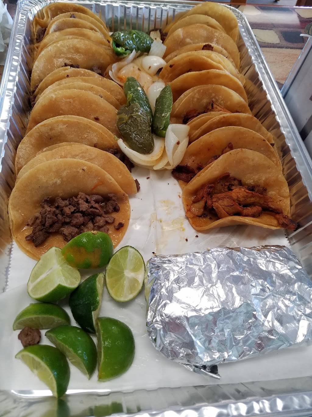 Tres Betos Taqueria | restaurant | 2418 NE 28th St, Fort Worth, TX 76106, USA | 8176241250 OR +1 817-624-1250