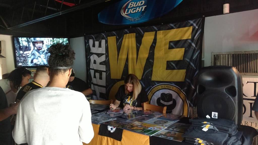 Vals Sports Bar & Grill | restaurant | 1600 Government St, Ocean Springs, MS 39564, USA | 2283279210 OR +1 228-327-9210