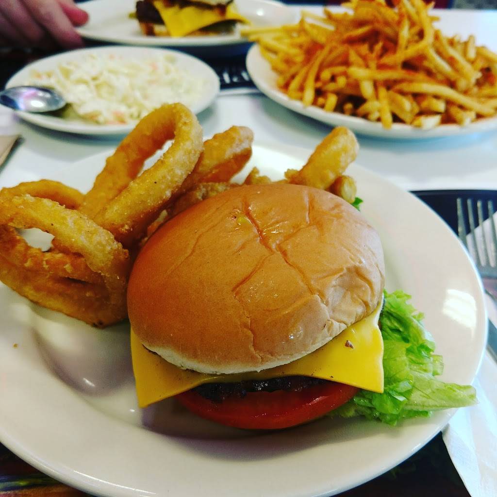 Steak n Shake | restaurant | 2121 Willow Rd, Glenview, IL 60025, USA | 8477298911 OR +1 847-729-8911