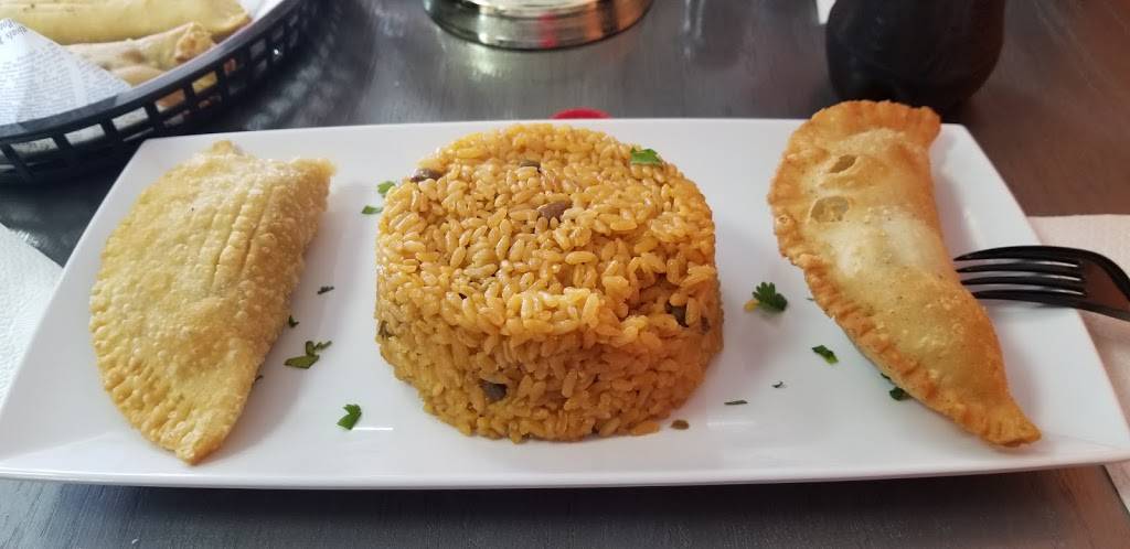 Empanadas Latin Street Food | restaurant | 5543 Ridge Rd, Parma, OH 44129, USA | 4403405618 OR +1 440-340-5618