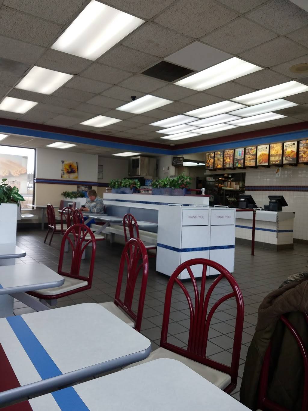 Taco Bell | meal takeaway | 2901 W Main St, Waynesboro, VA 22980, USA | 5409496620 OR +1 540-949-6620