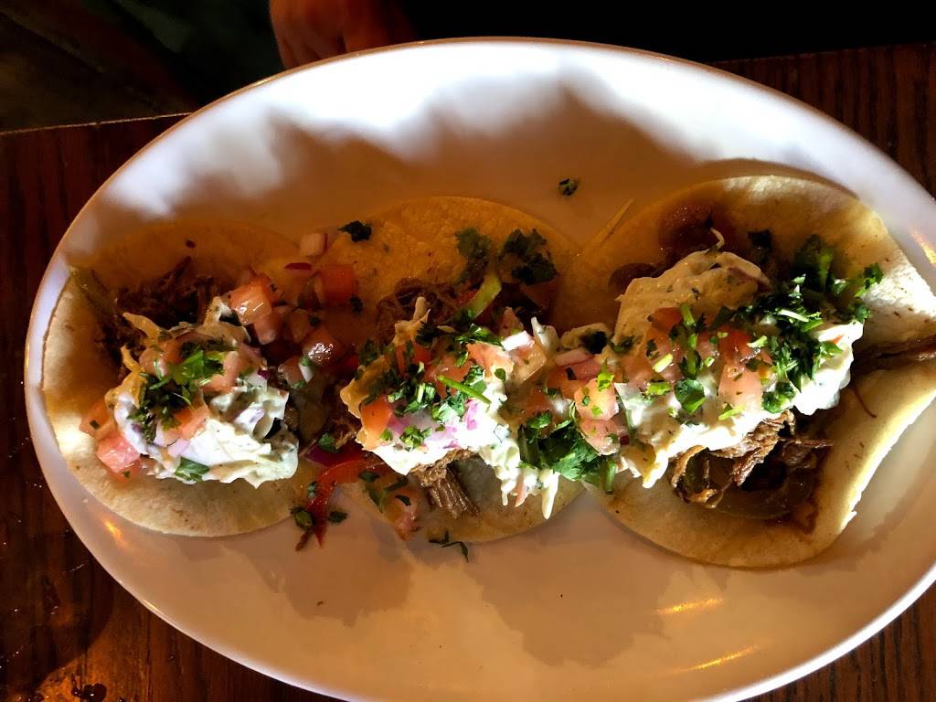 El Toro Barbacoa | restaurant | 14 Blue Rock Rd, Millersville, PA 17551, USA | 7175843116 OR +1 717-584-3116