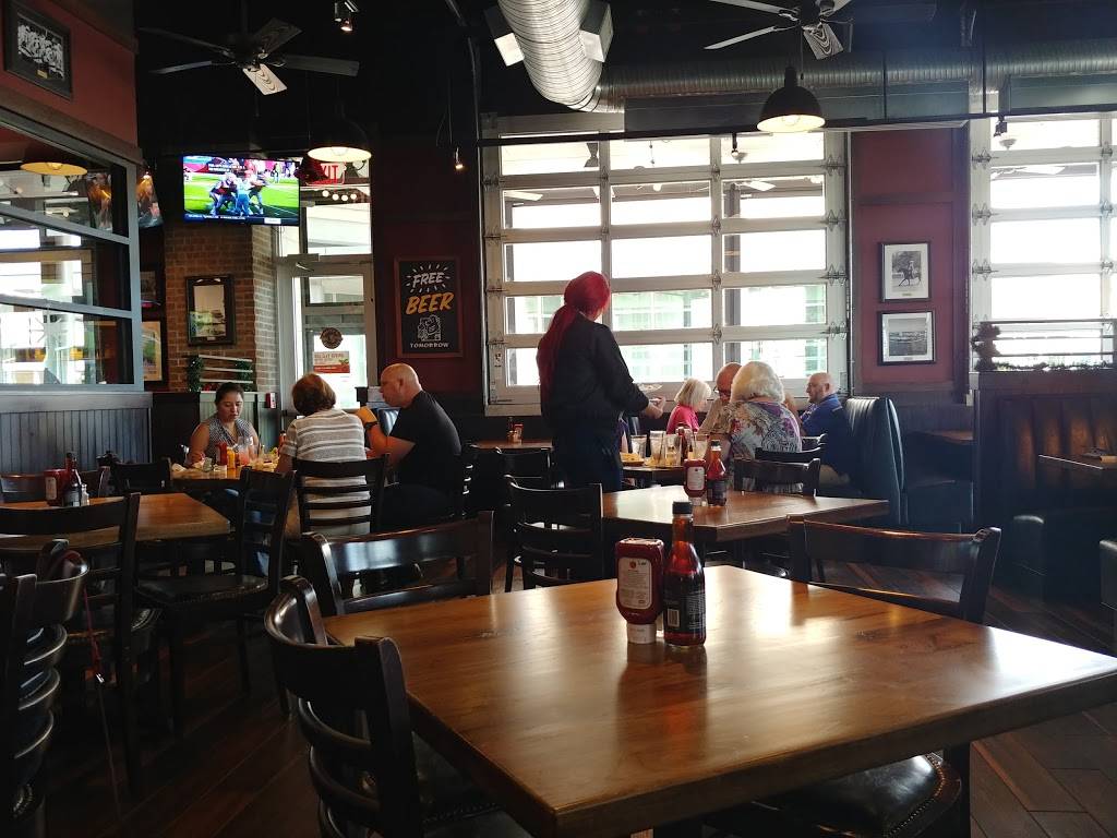 Rusty Bucket Restaurant and Tavern | restaurant | 257 N Cattlemen Rd #81, Sarasota, FL 34243, USA | 9413556666 OR +1 941-355-6666