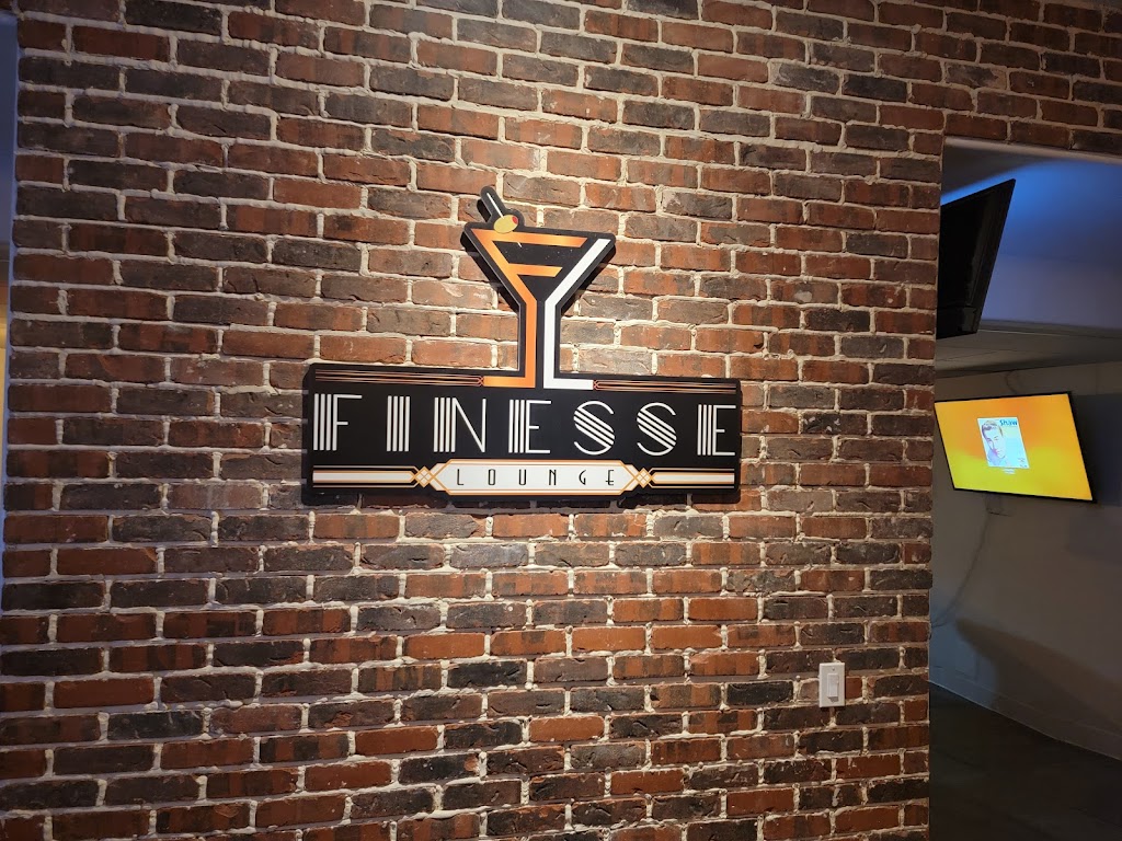 Finesse Lounge | night club | 144 W Ramsey St, Banning, CA 92220, USA | 9096336351 OR +1 909-633-6351