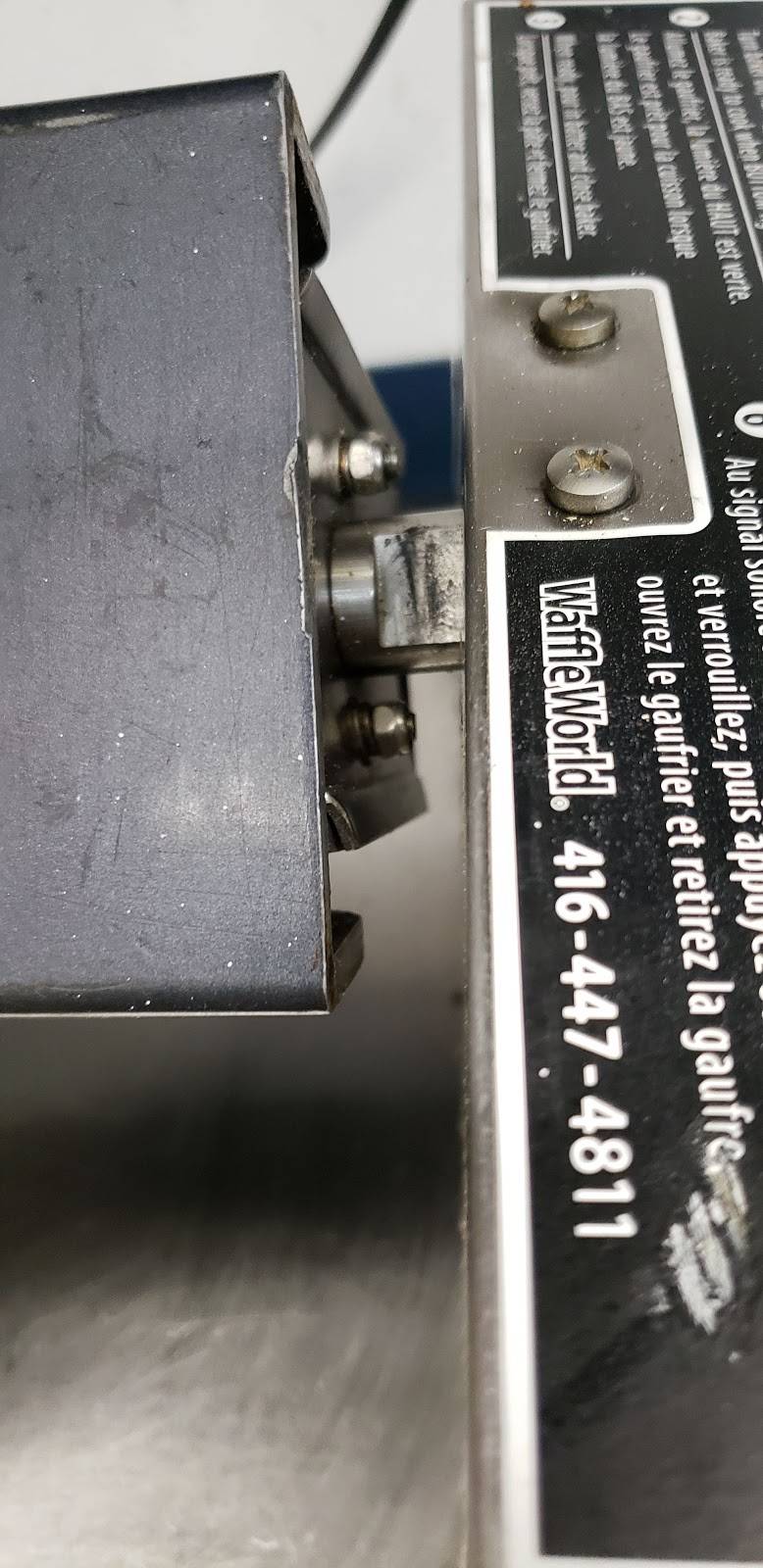 Waffle World Inc | restaurant | 73 Railside Rd, North York, ON M3A 1B2, Canada | 4164470031 OR +1 416-447-0031