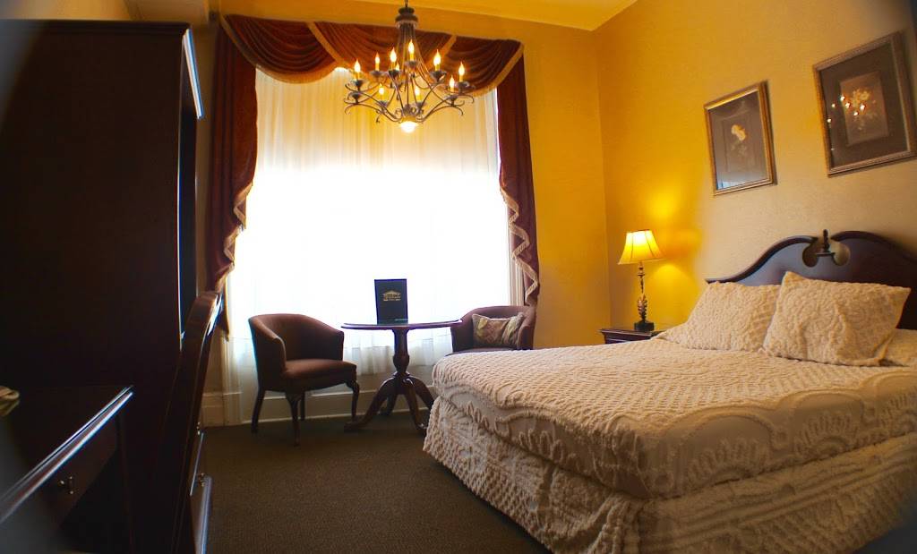 The Stockade Inn | restaurant | 1 N Church St, Schenectady, NY 12305, USA | 5183463400 OR +1 518-346-3400