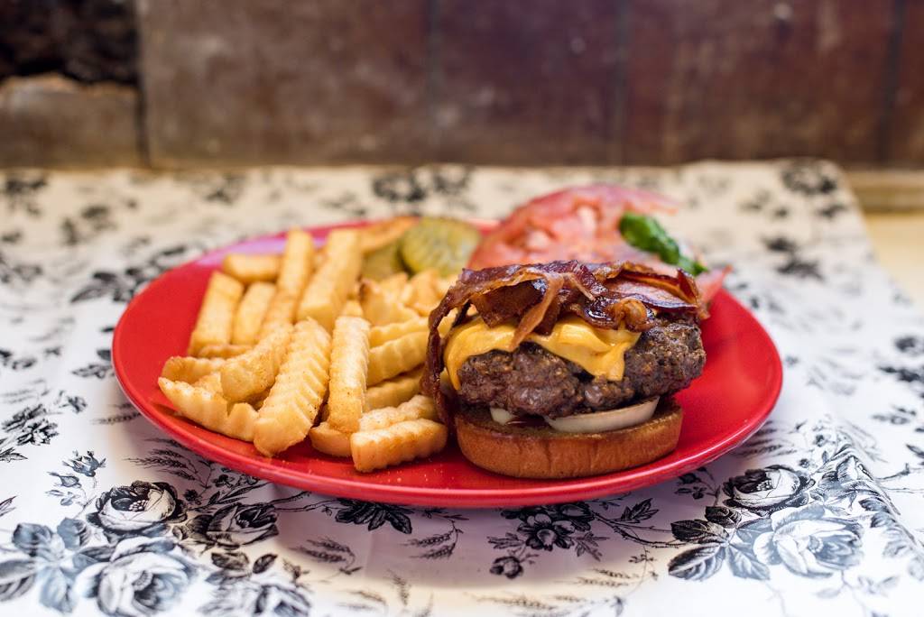 Louises Restaurant | restaurant | 972 Kennesaw Ave NW, Marietta, GA 30060, USA | 7704279127 OR +1 770-427-9127