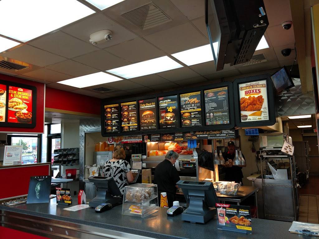 Hardees | restaurant | 519 S Bay Rd, Dover, DE 19901, USA | 3026740371 OR +1 302-674-0371