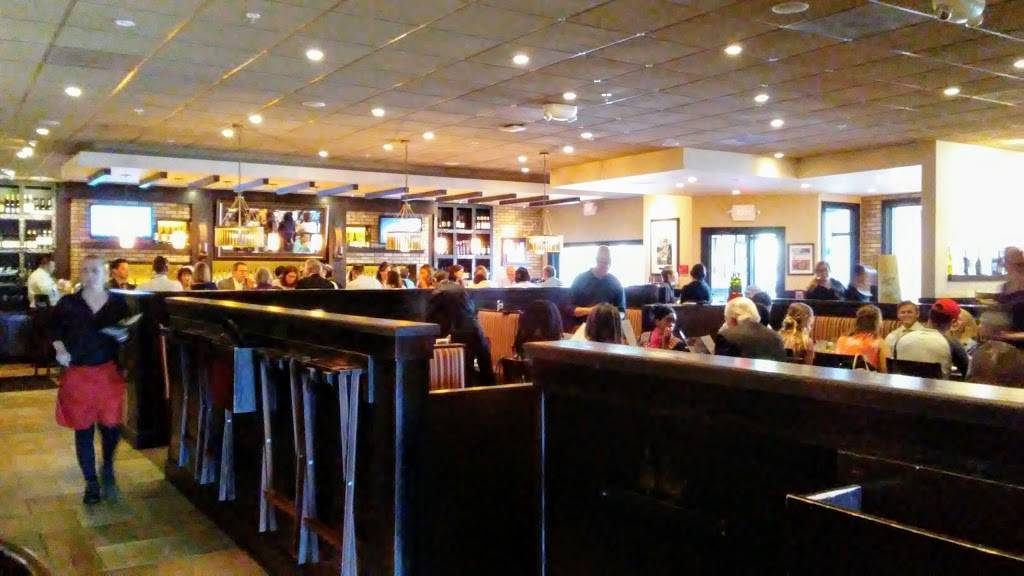 Carrabbas Italian Grill | restaurant | 160 Cypress Edge Dr, Palm Coast, FL 32164, USA | 3862469839 OR +1 386-246-9839