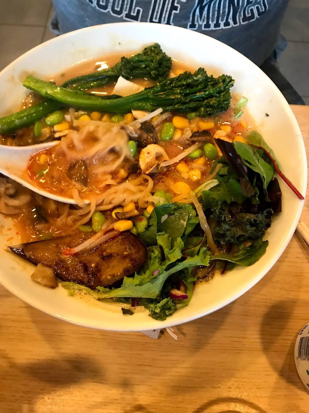 SILVERLAKE RAMEN 2 GO | restaurant | 2212 Sunset Blvd, Los Angeles, CA 90026, USA | 2135683724 OR +1 213-568-3724