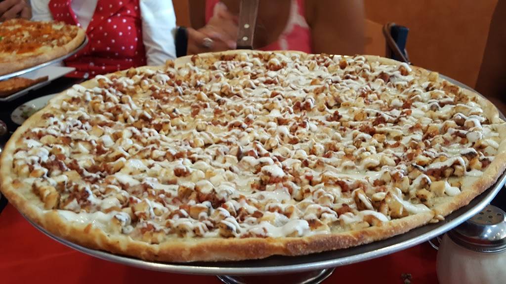 Gennaros Restaurant | restaurant | 100 Summerhill Rd, Spotswood, NJ 08884, USA | 7327230753 OR +1 732-723-0753