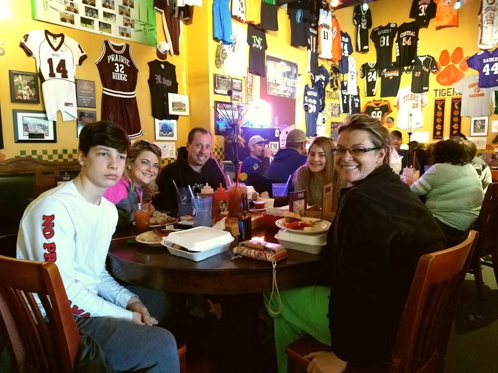 Crystal Lake Rib House | restaurant | 540 E Terra Cotta Ave, Crystal Lake, IL 60014, USA | 8154773600 OR +1 815-477-3600