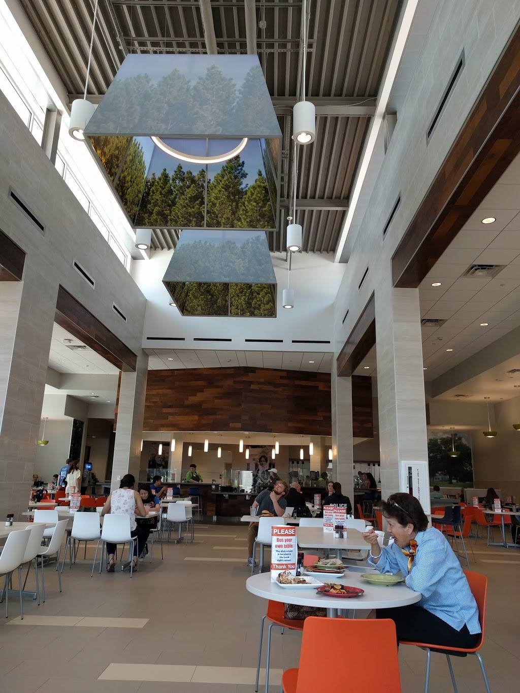 Generals Market | restaurant | 2025-2099 Avenue J, Huntsville, TX 77340, USA | 9362941914 OR +1 936-294-1914