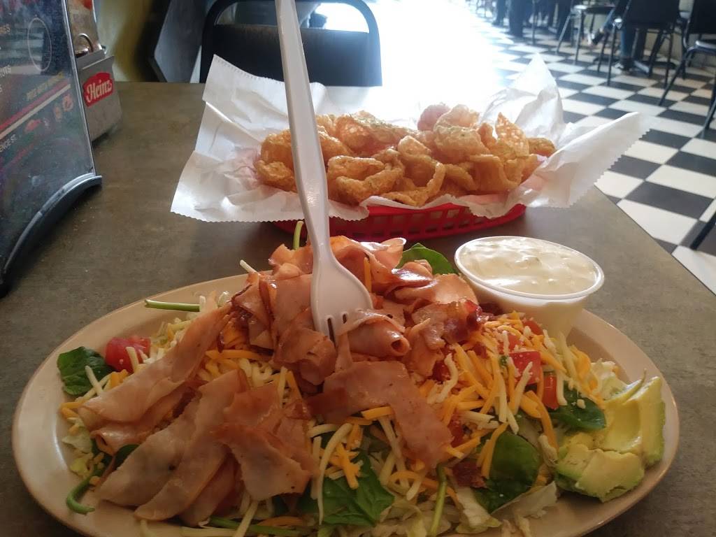 Bigs Of Batesville | restaurant | 101 E Main St, Batesville, AR 72501, USA | 8705694986 OR +1 870-569-4986