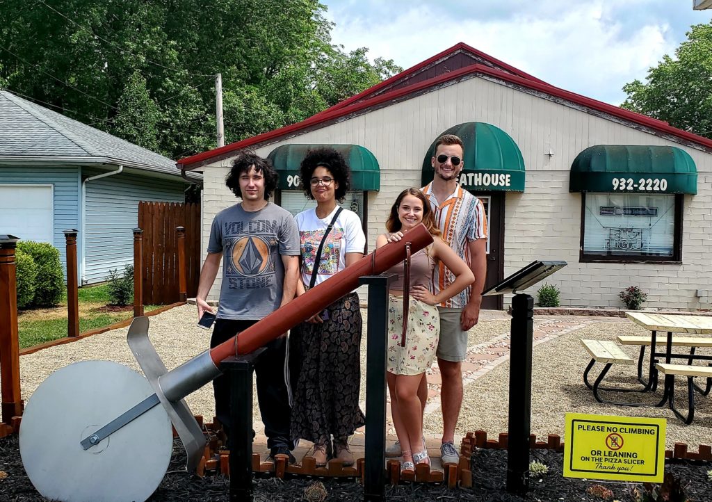 "Worlds Largest" Pizza Slicer | restaurant | 904 N Rte 49, Casey, IL 62420, USA | 2179322220 OR +1 217-932-2220