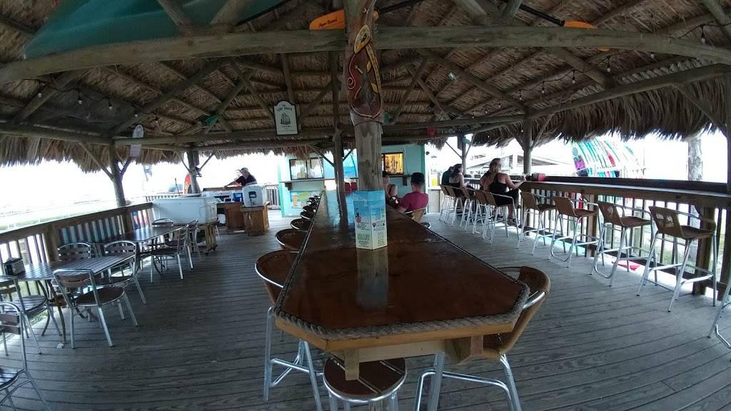 High & Dry Grill | restaurant | 61 Causeway Blvd, Dunedin, FL 34698, USA | 7275104445 OR +1 727-510-4445