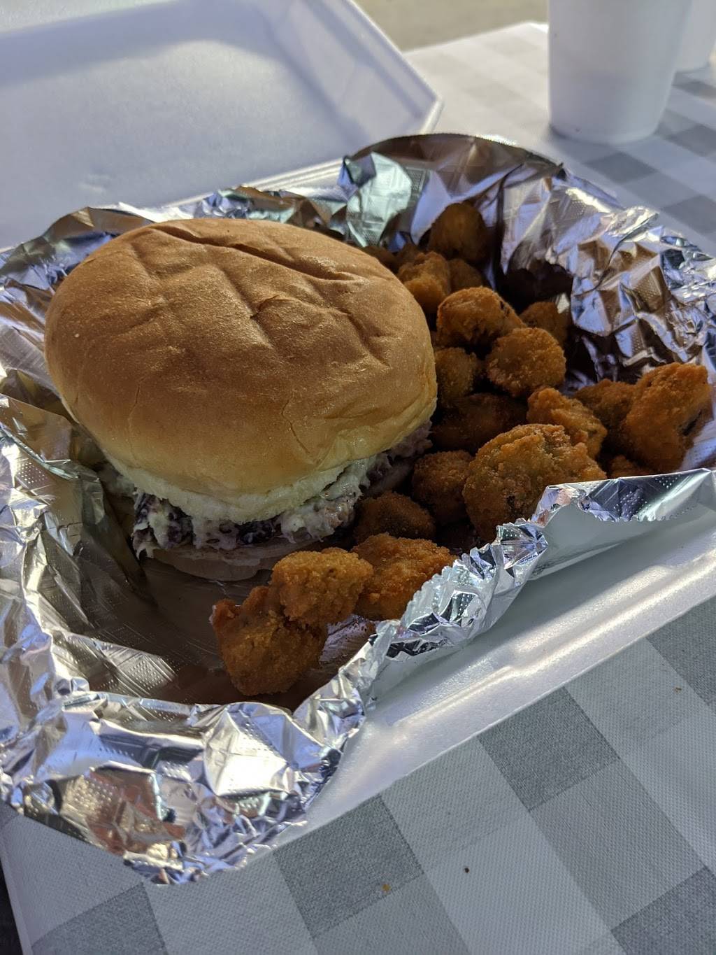 Knox Wings & Phillys | restaurant | 104 Cedar Ln, Knoxville, TN 37912, USA | 8657669116 OR +1 865-766-9116