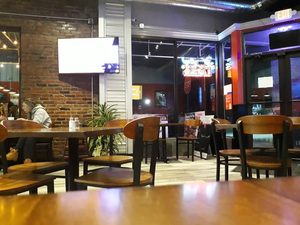 EuroGyro | restaurant | 13429 Madison Ave, Lakewood, OH 44107, USA | 4408570200 OR +1 440-857-0200