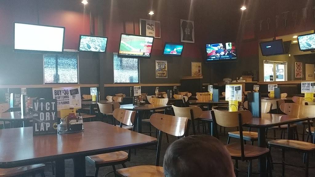 Buffalo Wild Wings | meal takeaway | 6406 University Ave, Cedar Falls, IA 50613, USA | 3195530029 OR +1 319-553-0029
