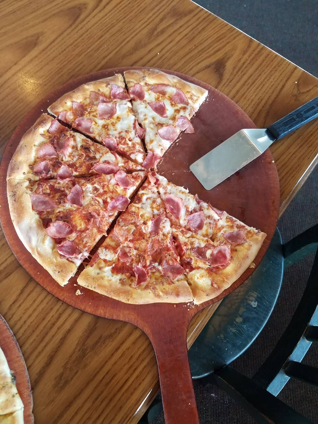 Pizza Hut | meal takeaway | 340 Cleveland St, Ripley, TN 38063, USA | 7316354817 OR +1 731-635-4817